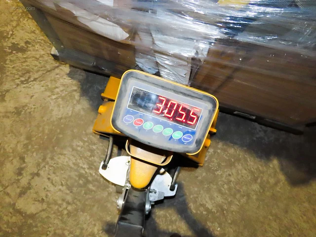 Postpakketten, retouren & overstock - 305 kg - afbeelding 1 van  23