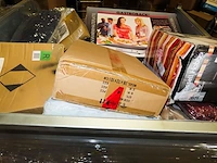 Postpakketten, retouren & overstock - 358 kg - afbeelding 6 van  19