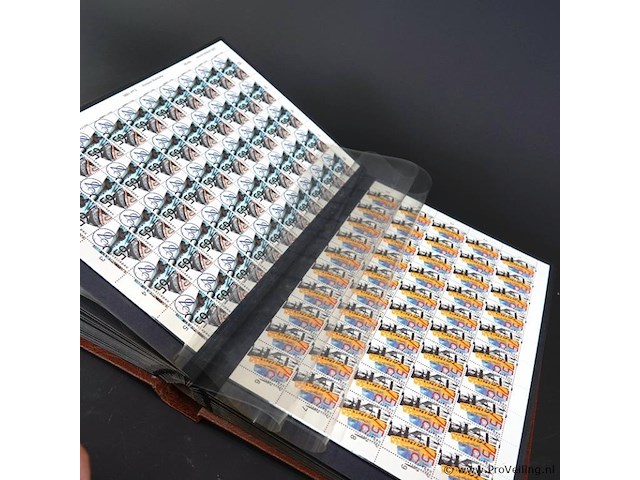 Postzegelmap ramvol met postzegelvellen - afbeelding 8 van  10