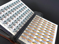 Postzegelmap ramvol met postzegelvellen - afbeelding 8 van  10