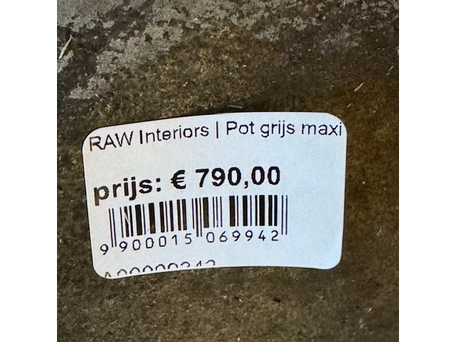 Pot met kunstbloemen, raw interiors - afbeelding 2 van  4