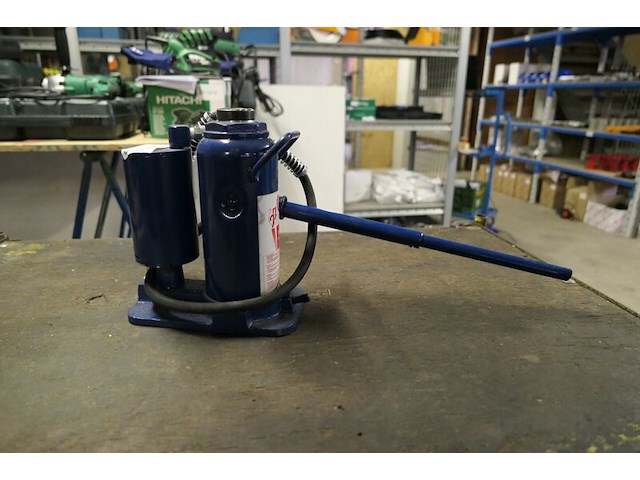 Potkrik, 12 ton jj - afbeelding 1 van  1