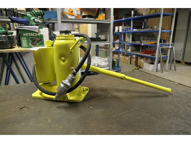 Potkrik, 12 ton jj - afbeelding 1 van  1