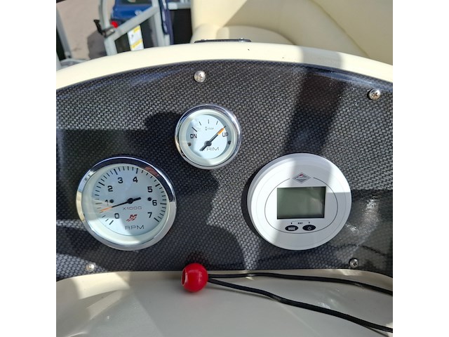 Potonboot met trailer, cruise 6.0 - afbeelding 8 van  38