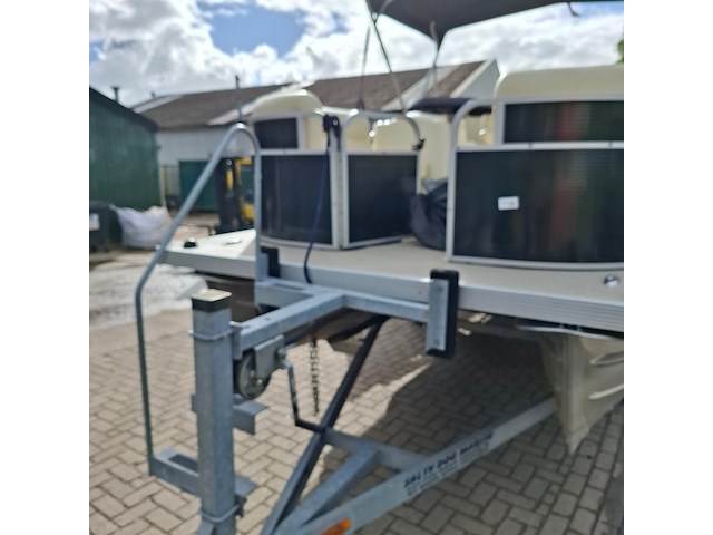 Potonboot met trailer, cruise 6.0 - afbeelding 25 van  38
