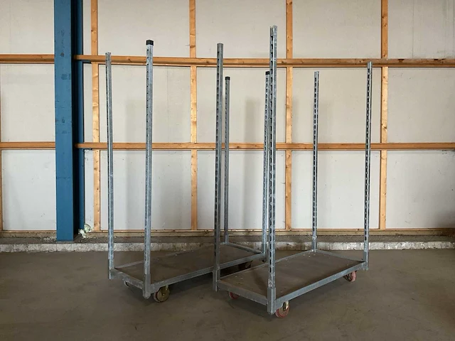 Potplant transportband - afbeelding 1 van  3