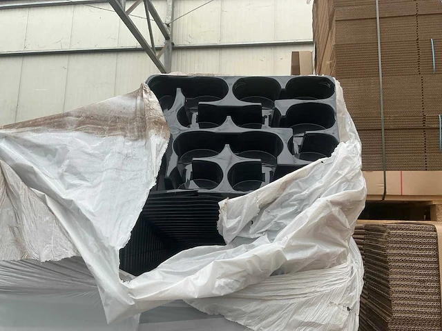 Potplant tray (ca. 4300x) - afbeelding 4 van  6