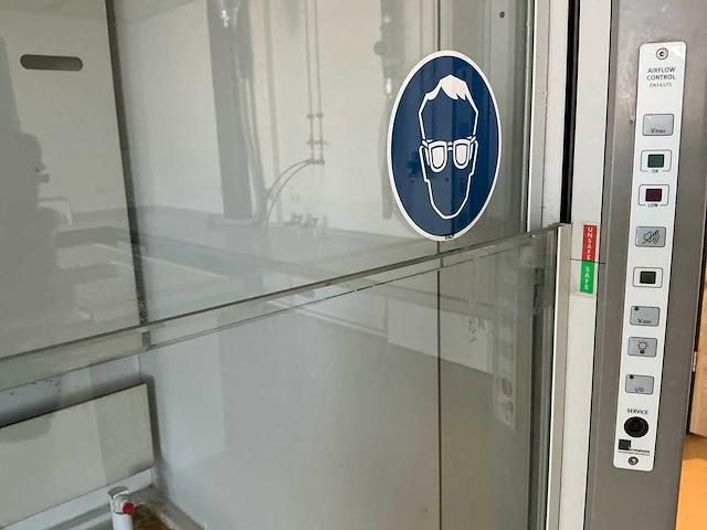 Potteau laboratorium zuurkast - afbeelding 7 van  14