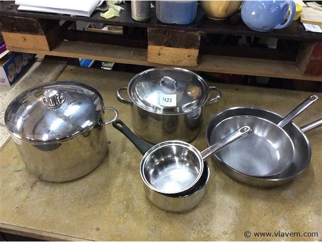 Potten en pannen - afbeelding 1 van  2