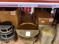 Potten vazen en schalen. - afbeelding 3 van  15