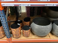 Potten vazen en schalen. - afbeelding 5 van  15