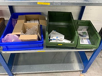 Povag 4 secties legbordstelling inclusief inhoud (festool) leidingen, onderdelen en werkplaats inventaris - afbeelding 4 van  19