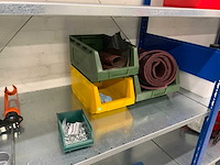 Povag 4 secties legbordstelling inclusief inhoud (festool) leidingen, onderdelen en werkplaats inventaris - afbeelding 17 van  19