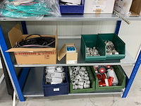 Povag legbordstelling met diverse (380v) elektra materialen - afbeelding 18 van  20