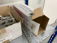 Povag legbordstelling met diverse (380v) elektra materialen - afbeelding 9 van  20