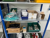 Povag legbordstelling met diverse (380v) elektra materialen - afbeelding 17 van  20