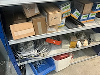 Povag open vakkenkast met inhoud - afbeelding 10 van  10