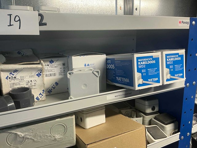 Povag open vakkenkast met inhoud - afbeelding 10 van  15