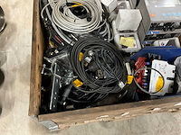 Power supplie en divers - afbeelding 2 van  6