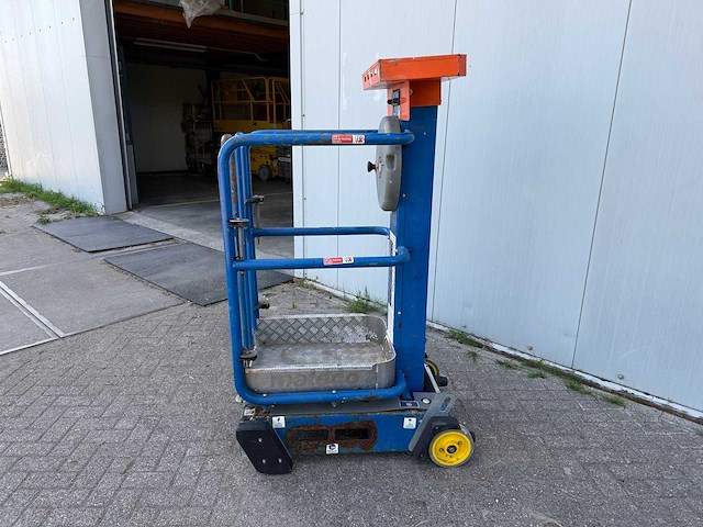 Power tower ltd - 2013 - peco-lift - mast-hoogwerker - afbeelding 2 van  13