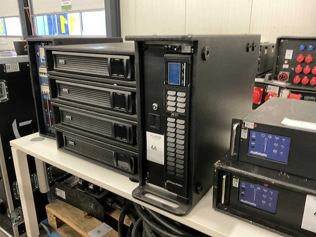 Power walker vfi 3000 ups - afbeelding 1 van  4