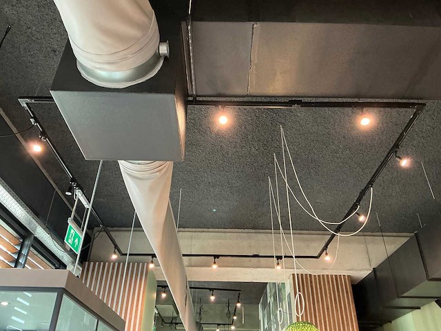 Powerbeats - 65m railsysteem met 55 led spots - afbeelding 4 van  11