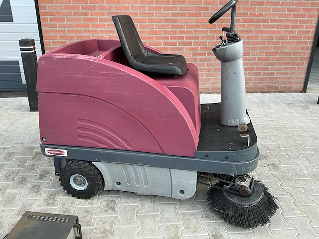 Powerbrush sweeper straatveegmachine - afbeelding 11 van  16
