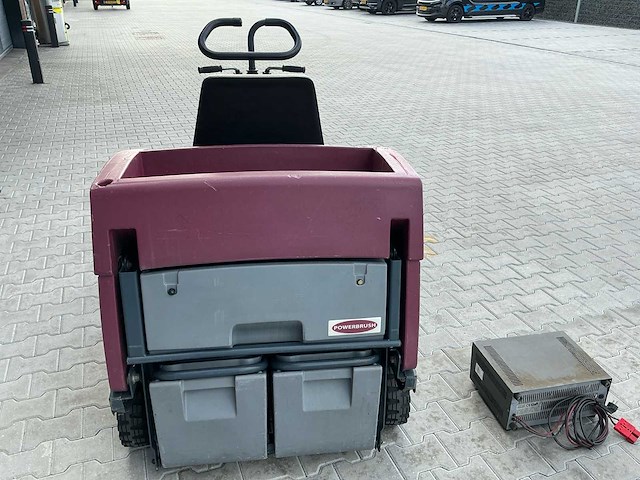 Powerbrush sweeper straatveegmachine - afbeelding 13 van  16