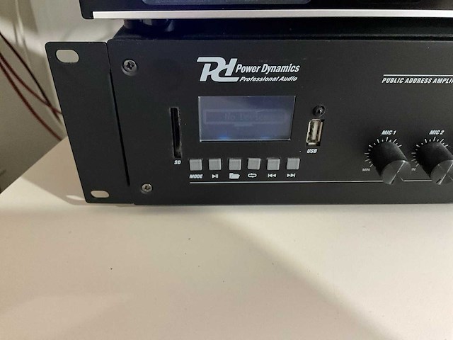 Powerdynamics prm240 versterker - afbeelding 3 van  8