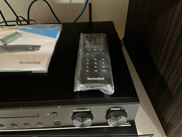 Powerdynamics prm240 versterker - afbeelding 5 van  8