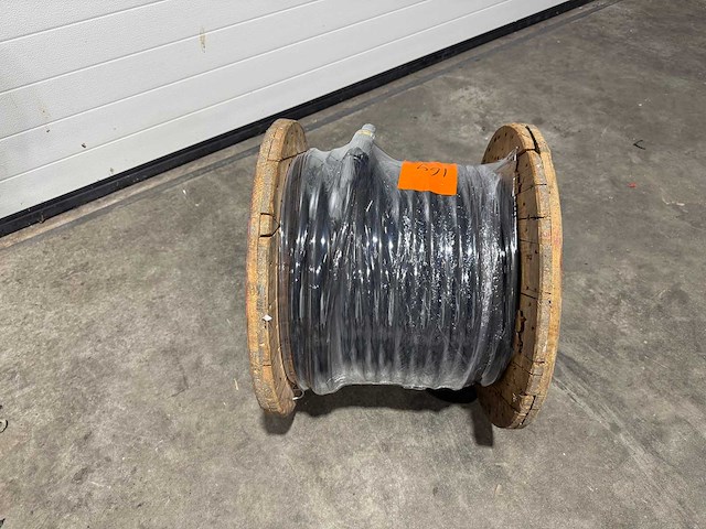 Powerlock kabel 400a l3 op haspel - afbeelding 1 van  4