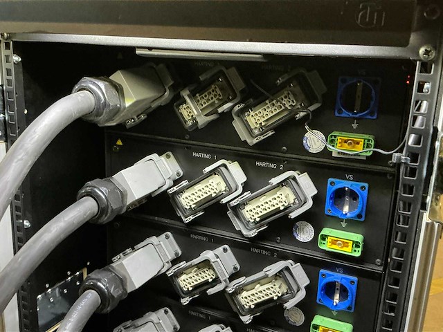 Powerlock stroomverdeler 18he - afbeelding 19 van  21
