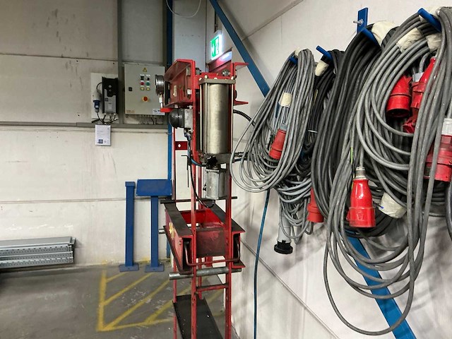Powerplus tools 2 kolompers 40 ton - afbeelding 8 van  13