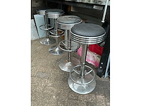 Powerplus werkbank met gereedschappen - afbeelding 2 van  17