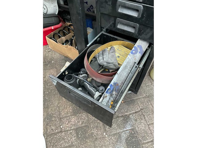 Powerplus werkbank met gereedschappen - afbeelding 7 van  17