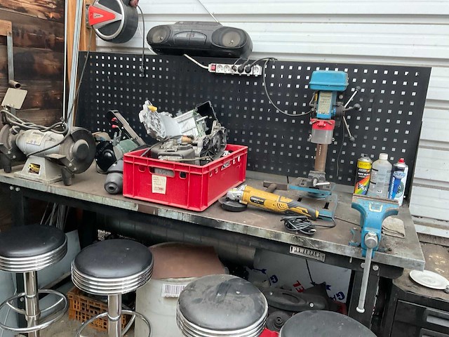 Powerplus werkbank met gereedschappen - afbeelding 10 van  17