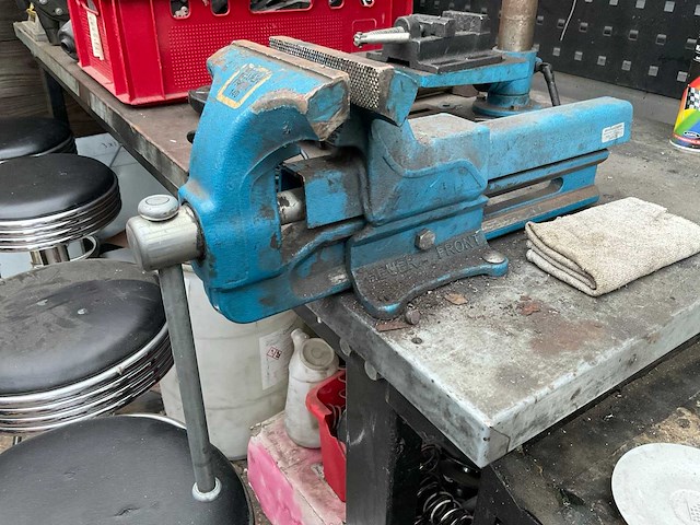 Powerplus werkbank met gereedschappen - afbeelding 16 van  17