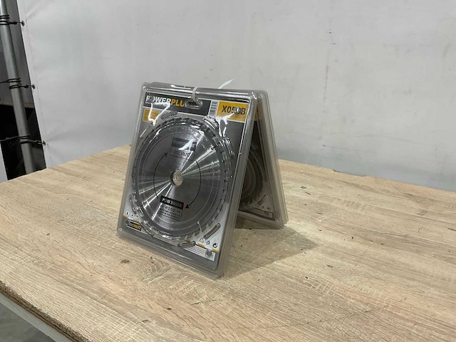 Powerplus x055b zaagblad 210 mm (5x) - afbeelding 1 van  5