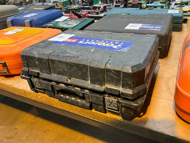 Powers f16 tacker - afbeelding 5 van  5