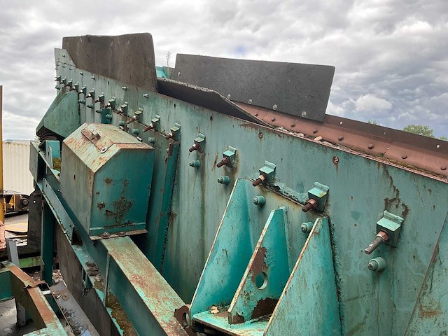 Powerscreen 16x5 static 2-deks trilzeef - 16x5 static - mobiele zeefinstallatie - afbeelding 8 van  12