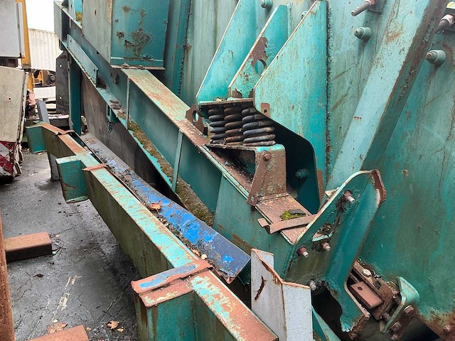 Powerscreen 16x5 static 2-deks trilzeef - 16x5 static - mobiele zeefinstallatie - afbeelding 11 van  14