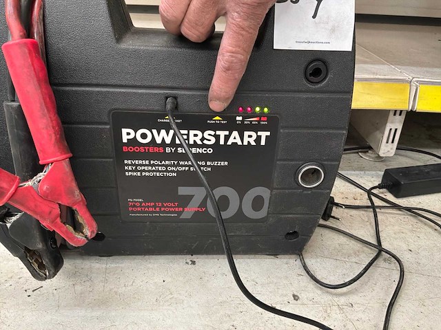 Powerstart 700 startbooster - afbeelding 2 van  4