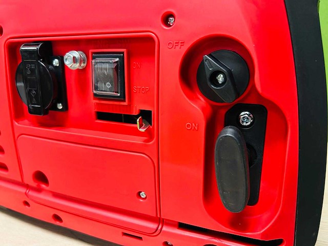 Powertech - 2025 - pt2000 - inverter generator 1800w - afbeelding 7 van  10