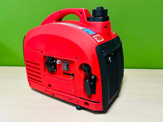 Powertech - 2025 - pt2000 - inverter generator 1800w - afbeelding 1 van  10