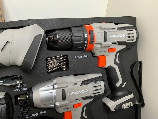 Powertool set - u force 4 in 1 - daewoo - afbeelding 4 van  13