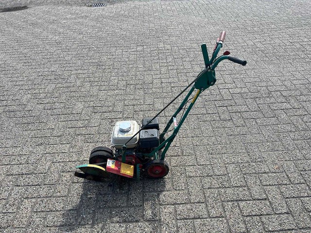 Powertrim 300-h professionele kantensnijder – honda gx120 – 25 cm - 140604-4-dll - afbeelding 1 van  3