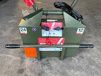 Powervamp - 200 12/24 volt start boosters - site power distribution board - afbeelding 2 van  2