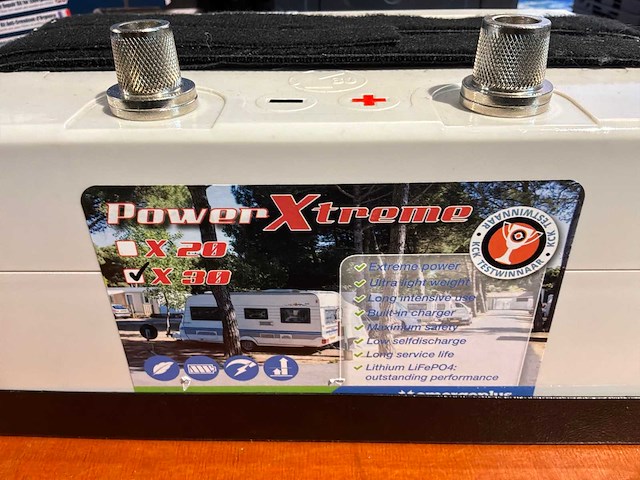 Powerxtreme x30 lithium lifepo4 caravan accu - afbeelding 3 van  4