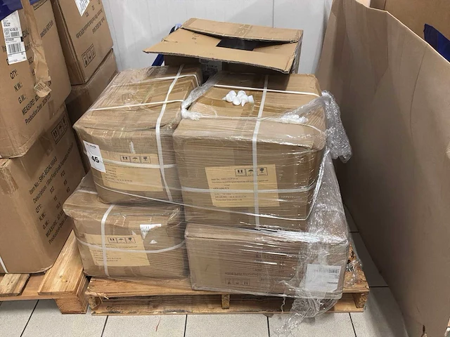 Pp schroefdoppen met tuit (3500x) - afbeelding 3 van  3