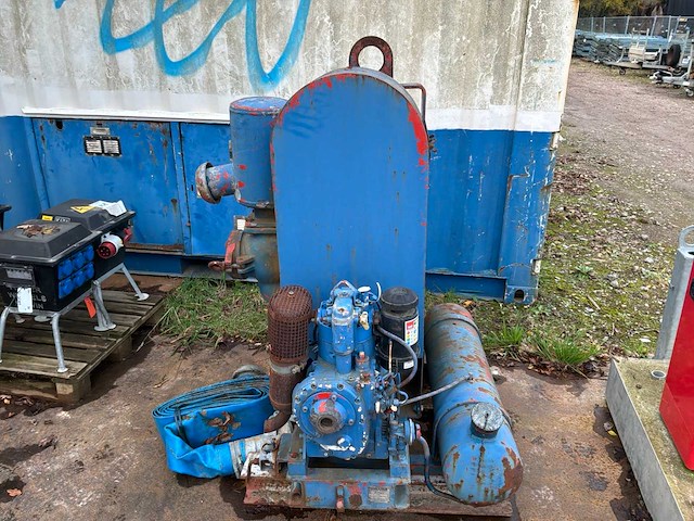 Pracht waterpomp - afbeelding 10 van  17